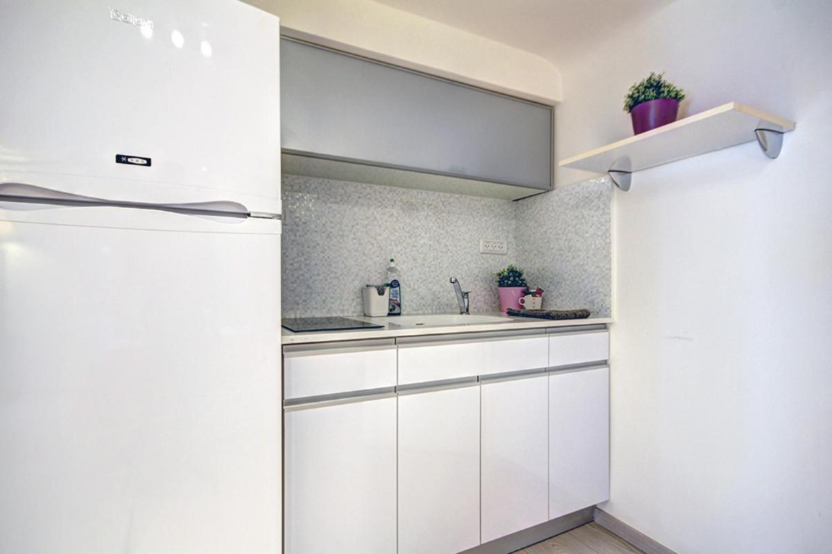 Lisetta - By Beach Apartments Tlv Tel Aviv Buitenkant foto